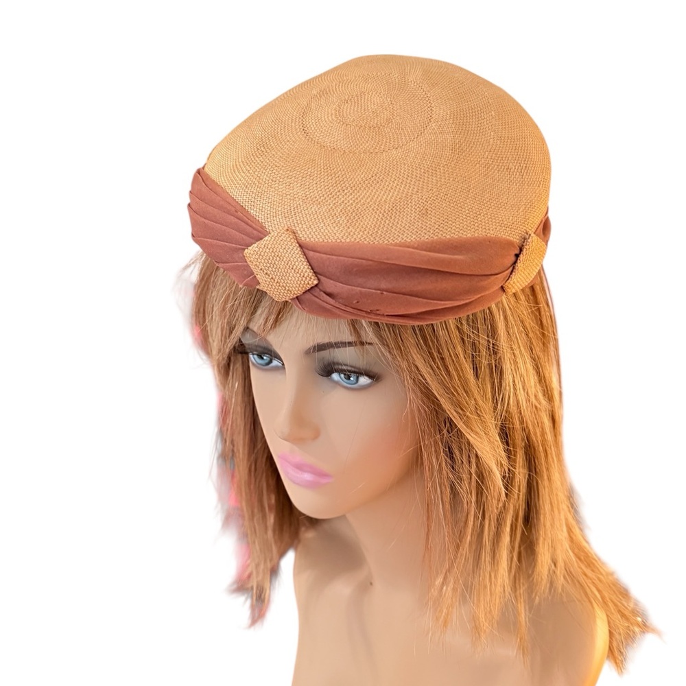 1950's Fascinator hat by Coralie